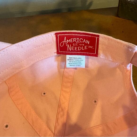 Pebble Beach Cynthia Sealion Pink Adjustable Golf Cap - Picture 3 of 4